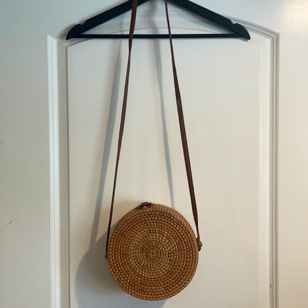 Round Rattan Crossbody